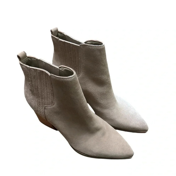 Marc Fisher Shoes - Marc Fisher Oshay Pointed Toe Bootie Size 10